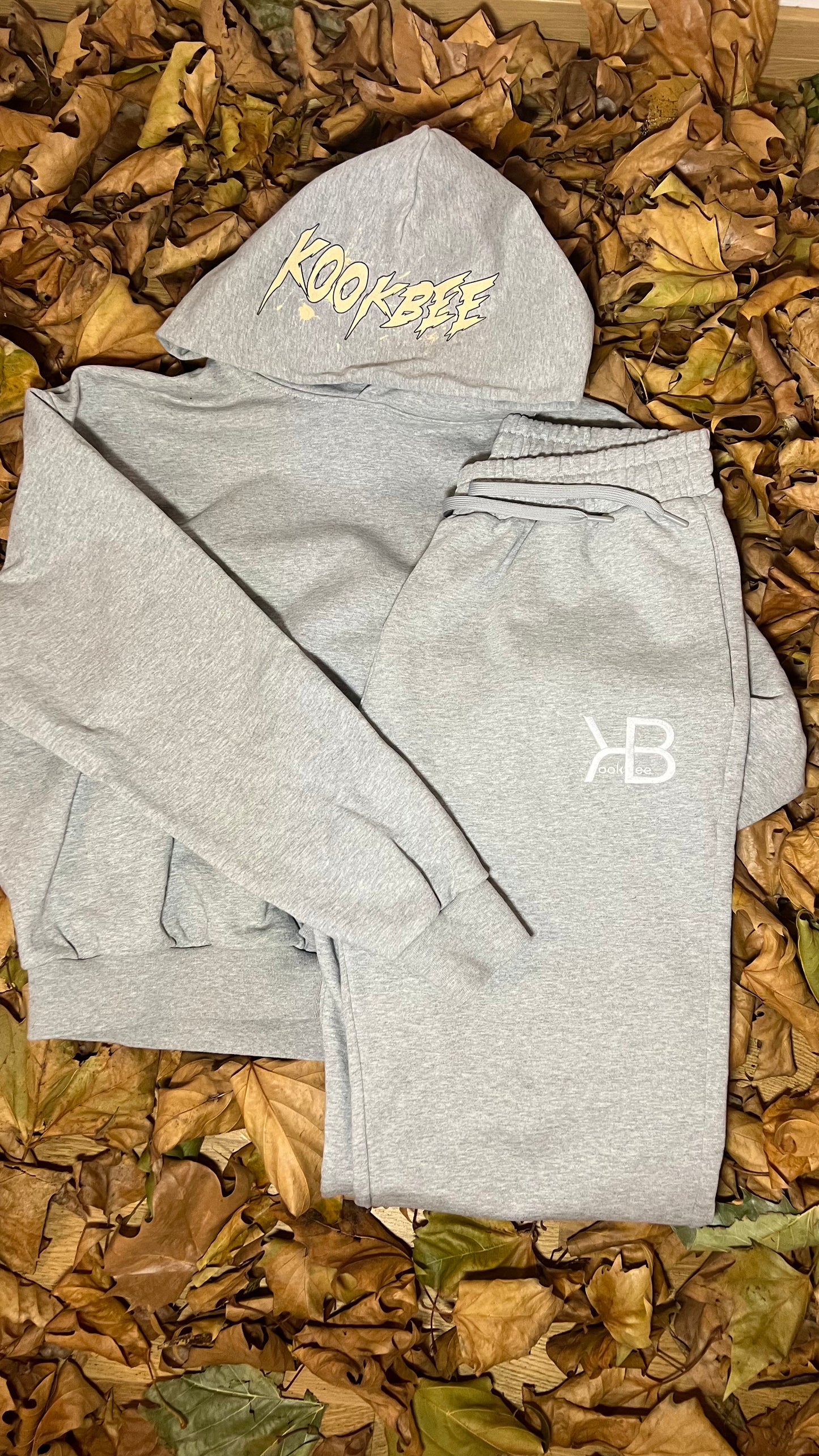 KOOKBEE "COMFY KB SWEATPANTS
